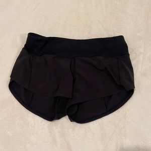 lululemon speed up shorts 2.5